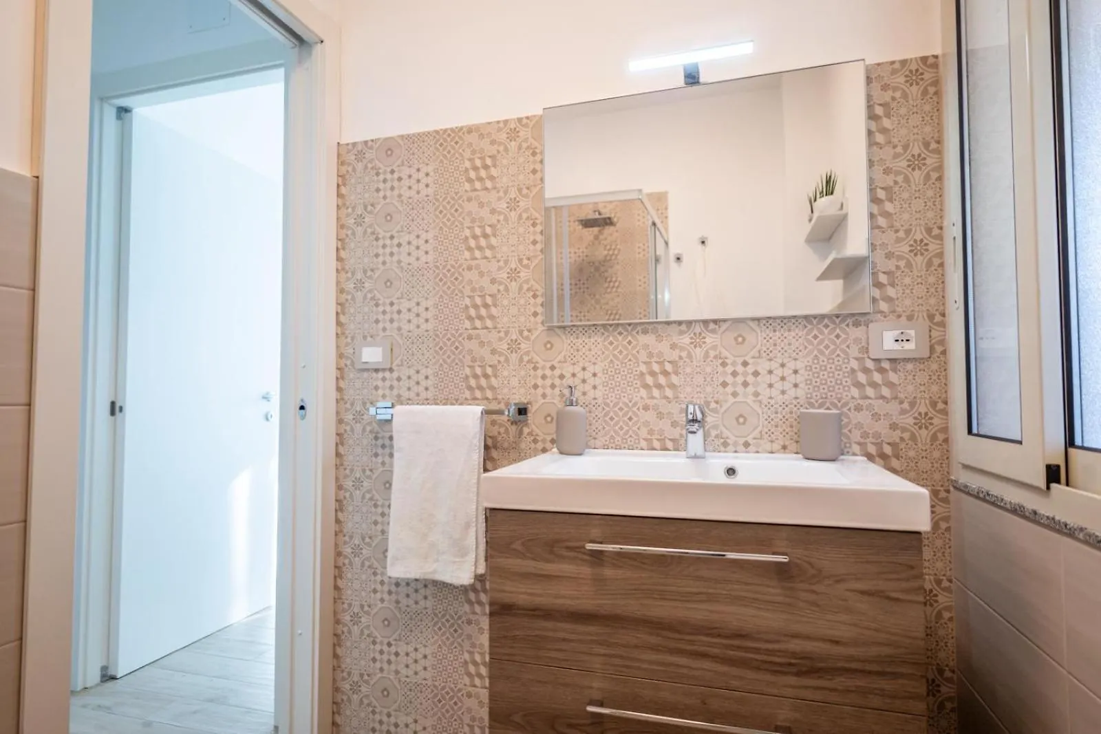 Brisa Home Beach Mazzeo Apartment